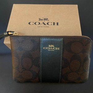 BRAND NEW Coach Wristlet